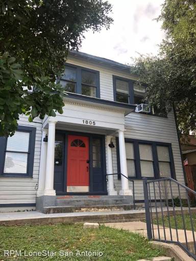 Main picture of 1805 N Flores St