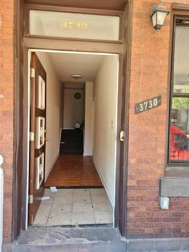 Main picture of 3730 N 16th St