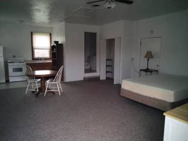 Main picture of 107 Lakeview Dr