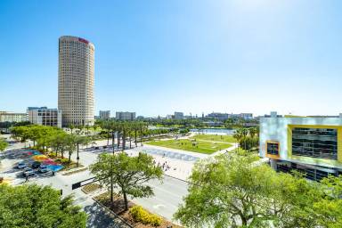 Main picture of SkyPoint Condominiums