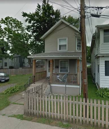 Main picture of 138 Elm St