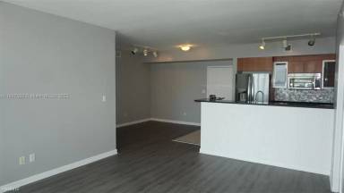 Main picture of One Miami west condo