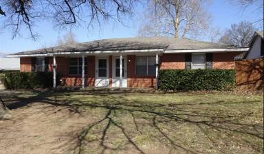 Main picture of 2227 Donna Dr