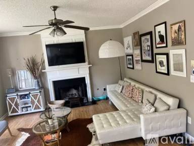Main picture of 3860 Stepney Way