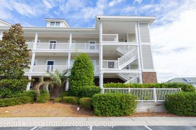 Main picture of 200 Castle Dr