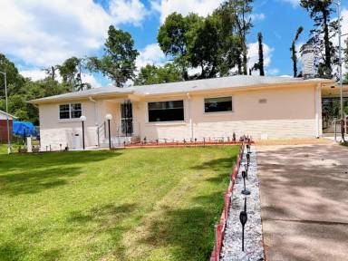 Main picture of 1415 Brook Hollow Cir NW