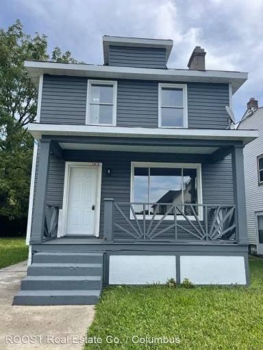Main picture of 134 S Oakley Ave