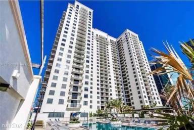 Main picture of Nine At Mary Brickell Village