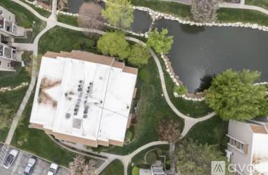 Main picture of 1015 E Quail Park Dr