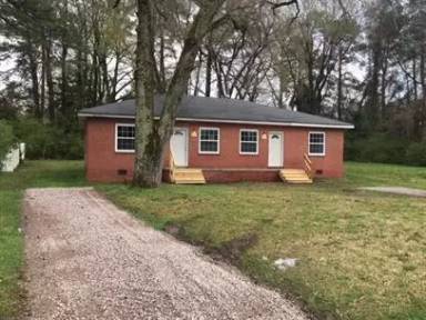 Main picture of 405 N Parker St