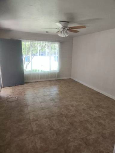 Main picture of 650 E 3rd Ave