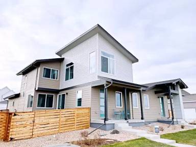 Main picture of 5947 Denys Dr