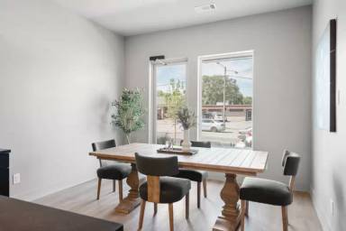 Main picture of 1090 Haysboro Ave