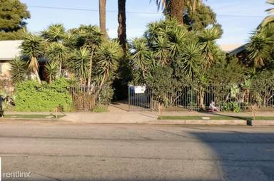 Main picture of 4320 Menlo Ave