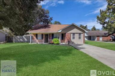 Main picture of 664 Windhaven Dr