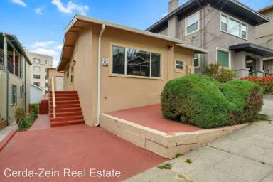 Main picture of 475 Stow Ave