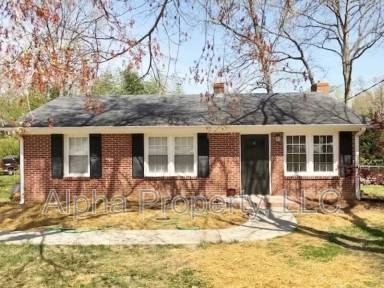 Main picture of 7 Pembroke Ln