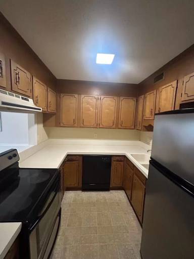 Main picture of 2433 1st St NW