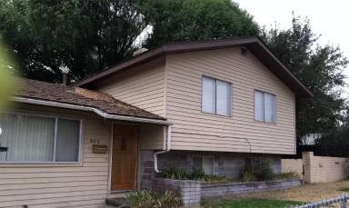 Main picture of 805 Ryan Way