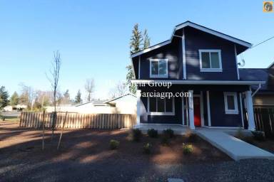 Main picture of 6101 SE Clatsop St