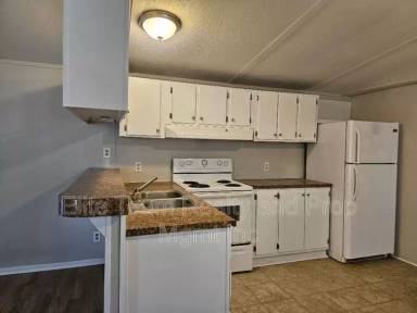 Main picture of 767 Montgomery Dr
