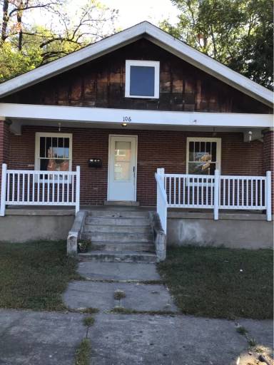 Main picture of 106 S Henderson Ave
