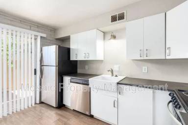 Main picture of 1204 S McClintock Dr