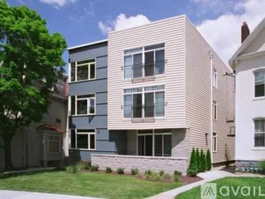 Main picture of 521 Shady Ave