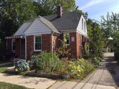 Main picture of 210 Perrin St
