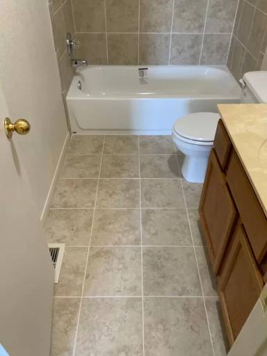 Main picture of 2806 Leroy Cir