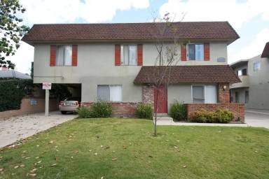 Main picture of 10935 Peach Grove St