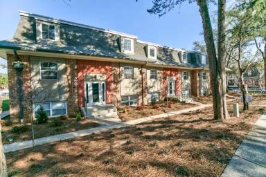 Main picture of 407 E Carolina St