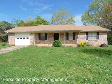 Main picture of 3001 Lakeridge Dr SE