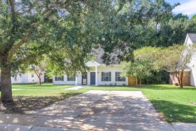 Main picture of 2172 Kings Gate Ln