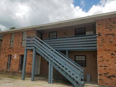 Main picture of 202 Basin St