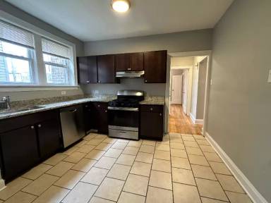 Main picture of 8000 S Champlain Ave