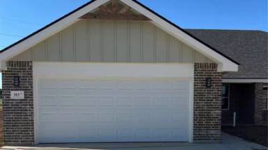 Main picture of 313 Woodstock Ln