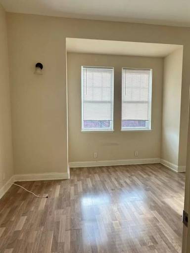 Main picture of 1933 S 17th St