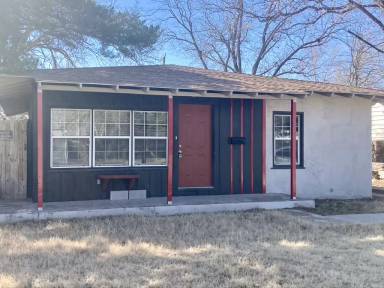 Main picture of 2123 30th St