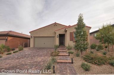 Main picture of 692 Sunray Park St