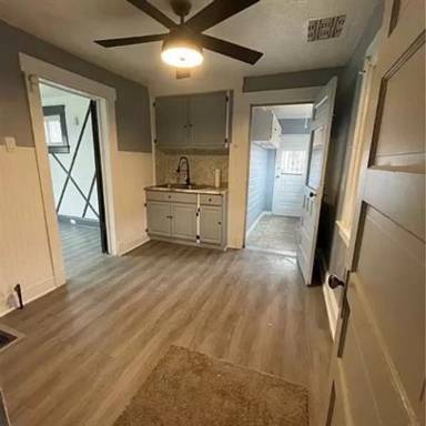 Main picture of 14208 Jenne Ave