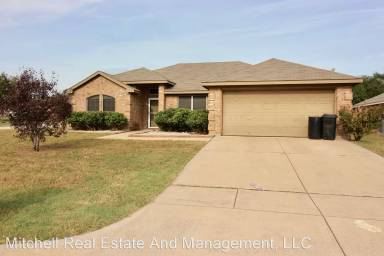 Main picture of 321 Wintergreen Ct