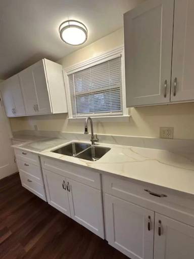 Main picture of 415 14th St