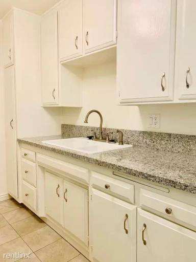 Main picture of South Wooster Street Apartments