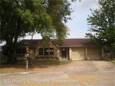 Main picture of 16346 Autumn Wind Dr