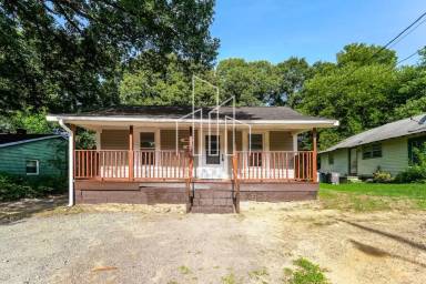 Main picture of 2024 Harrison Ave