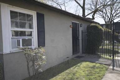 Main picture of 2323 V St