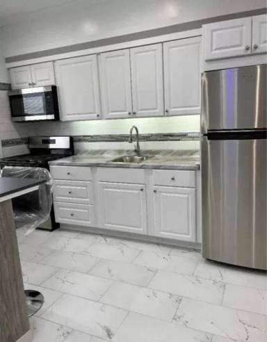 Main picture of 5-7 Royalton Pl