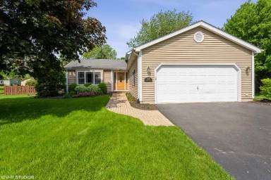 Main picture of 33076 N Ashley Dr