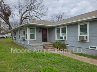 Main picture of 1306 N Travis St